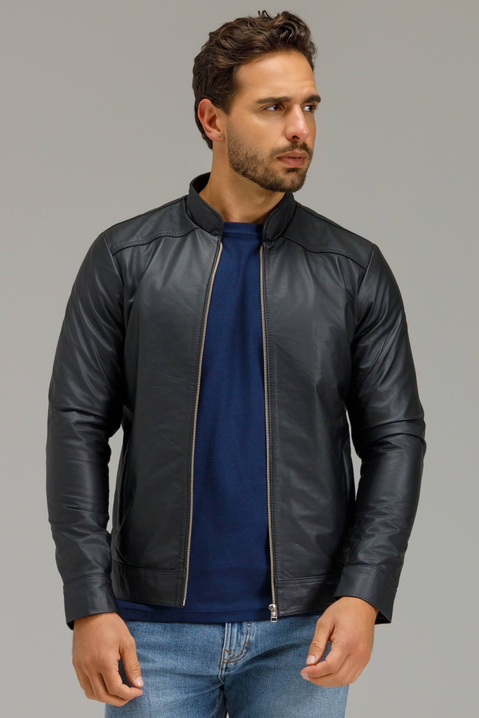 Jaqueta de Couro Slim Preta Levi – Estilo Moderno & Sofisticação JVL