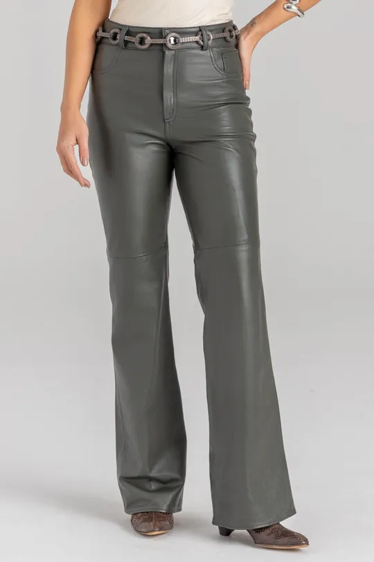 Calça Flare em Couro Pelica Musgo
