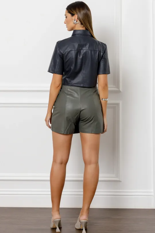 Saia Short em Couro Pelica