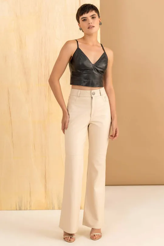 Calça Flare em Couro Pelica Off White