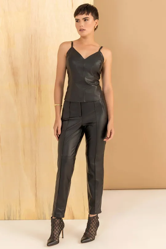 Blusa com Alça em Couro Pelica Preta