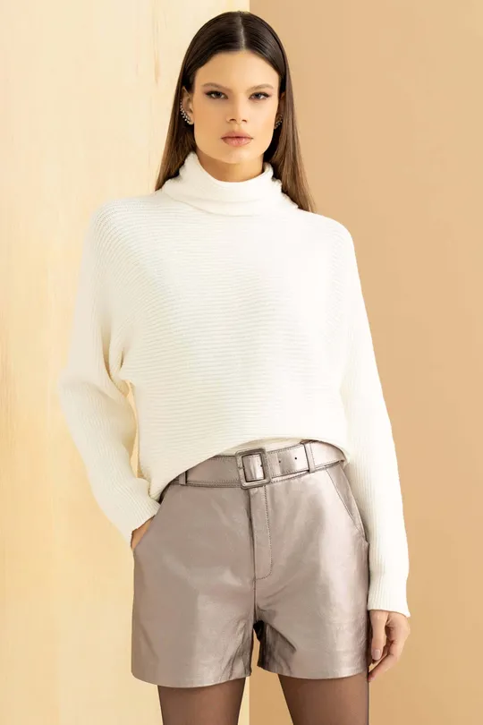 Short de Couro Pelica Prata