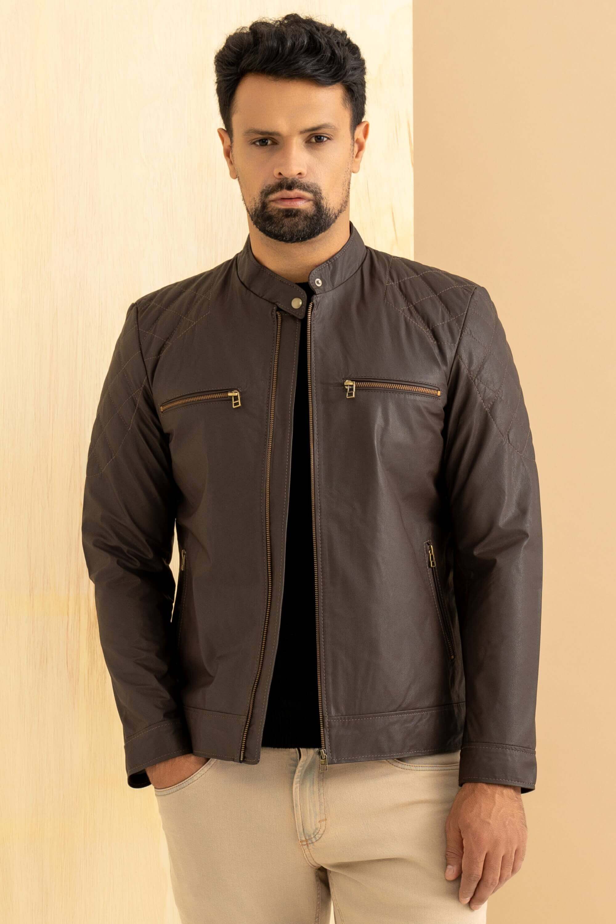 Look Masculino Com Jaqueta De Couro Marrom Looks Masculinos