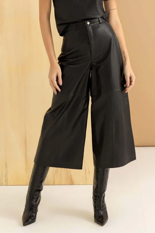 Calça de Couro Pelica Preta