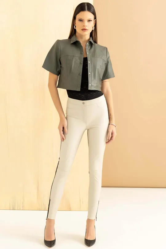 Calça de Couro Gelo