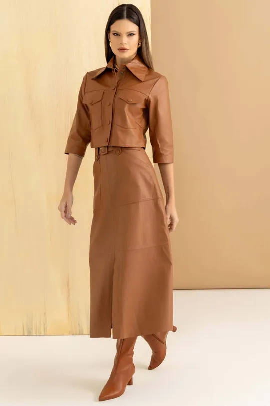 Camisa Cropped em Couro Pelica Havana