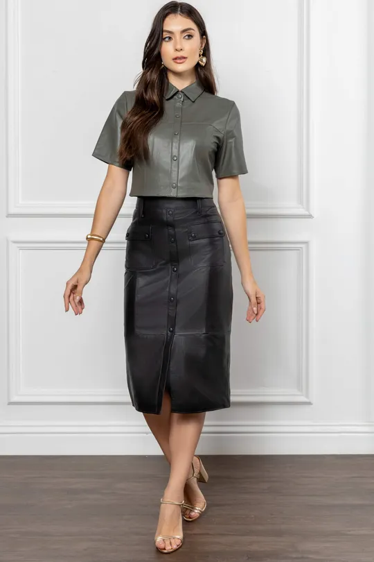 Camisa Cropped  em Couro Pelica Charcoal