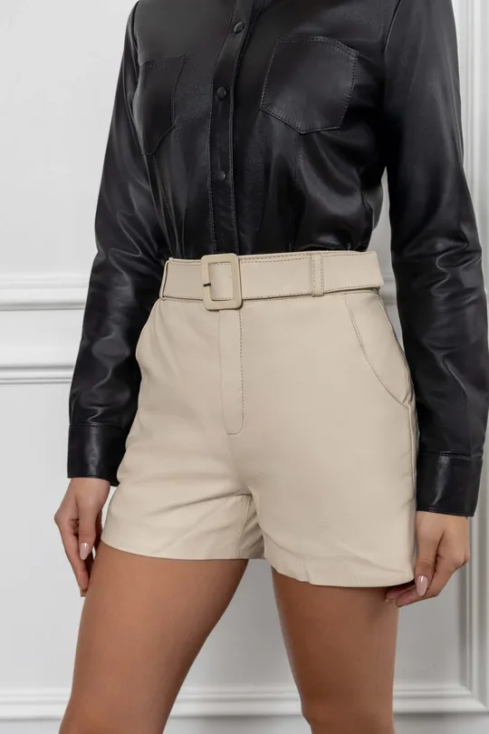Short de Couro Pelica Off White