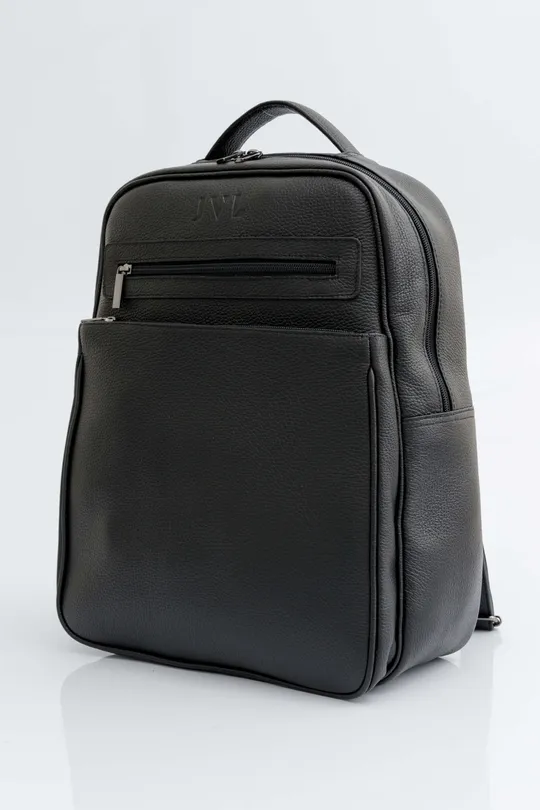 Mochila em Couro Preta Mochila em Couro Preta