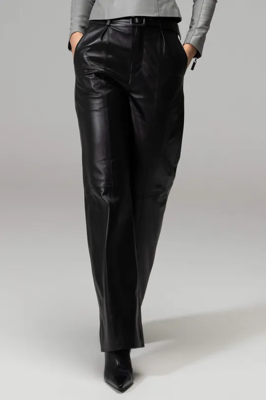 Calça Joane de Couro Pelica Preta