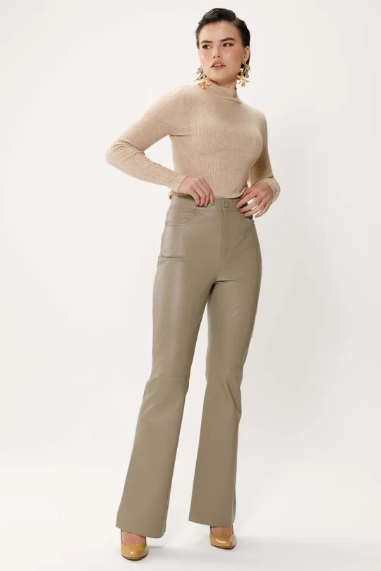 Calça Pamela de Couro Pelica Sálvia