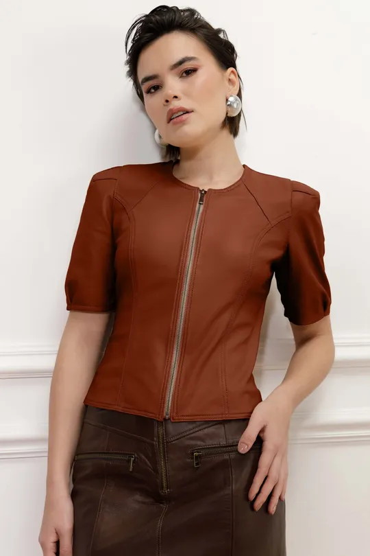 Blusa Irene de Couro Pelica Pinhão