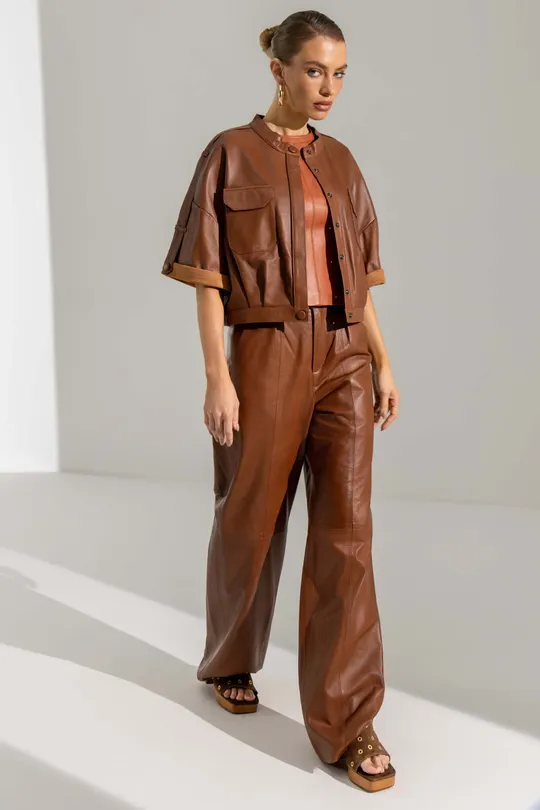 Camisa Curta Sally Pelica Caramelo