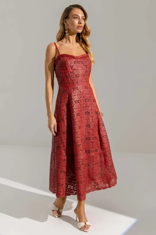 Vestido Roslyn em Renda com Decote em Tranças Pelica Vermelha