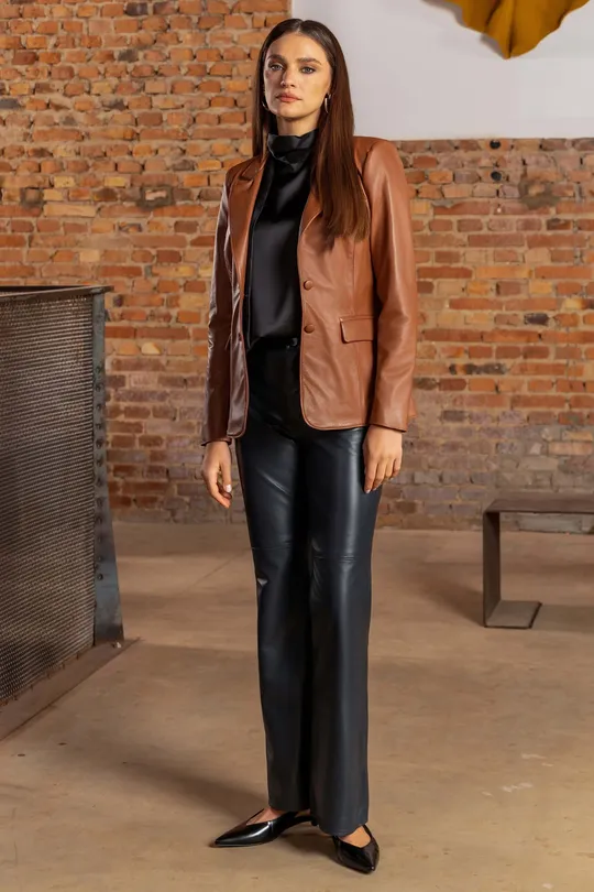 Blazer Valentina de Couro Pelica Trape Caramelo