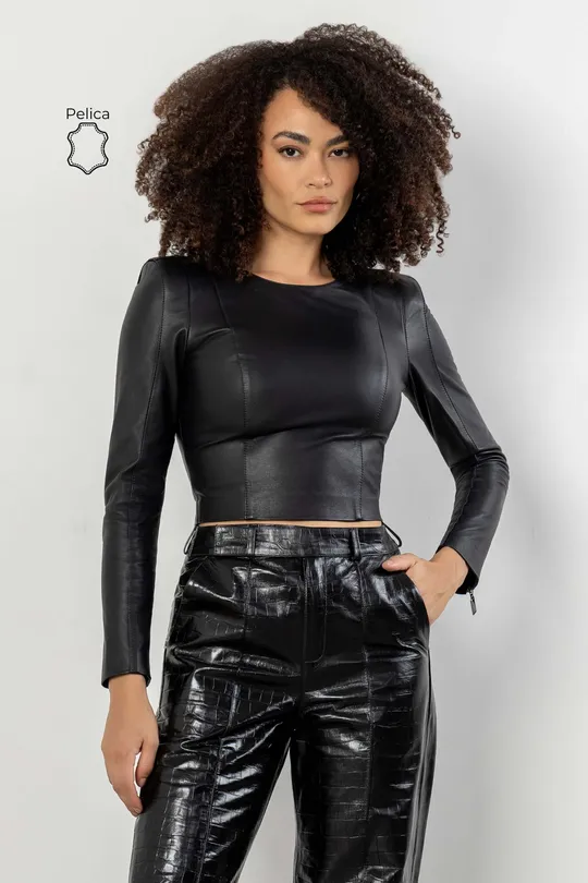 Blusa em Couro Pelica Preta