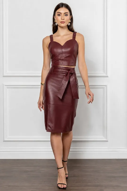 Top com Elástico Joy de Couro Pelica Bordo