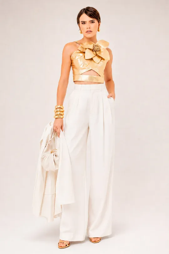 Cropped Betina em Couro Pelica Dourado Cropped Betina em Couro Pelica Dourado