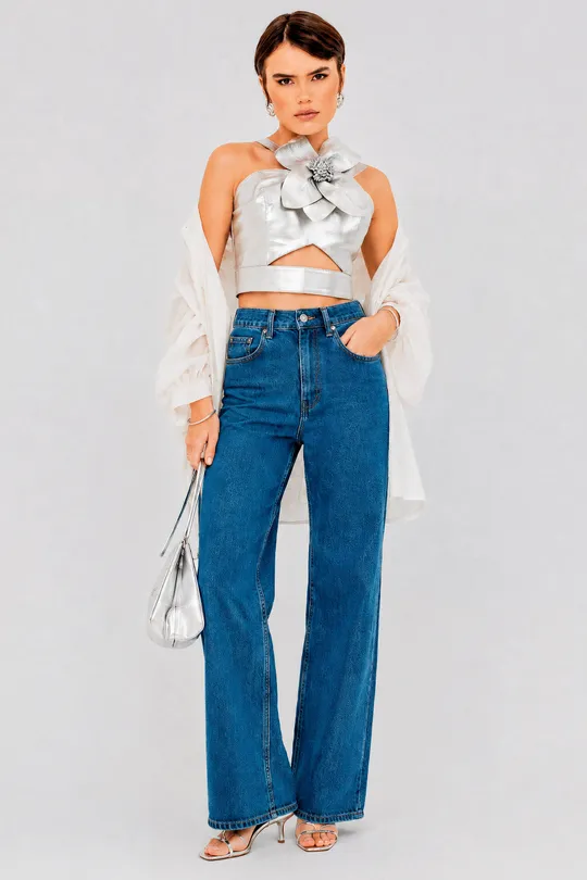 Cropped Betina em Couro Pelica Cor Prata Cropped Betina em Couro Pelica Cor Prata