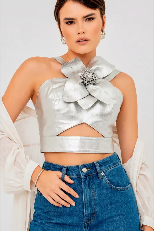 Cropped Betina em Couro Pelica Cor Prata