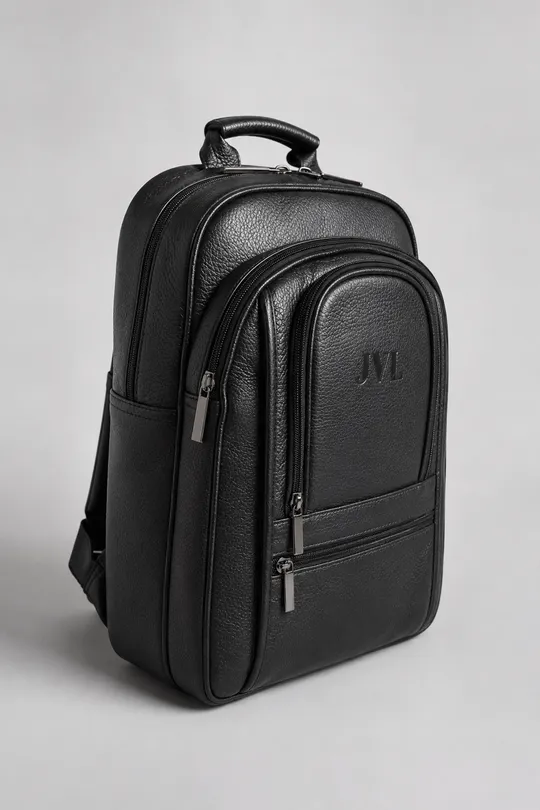 Mochila de Couro Preta Mochila de Couro Preta