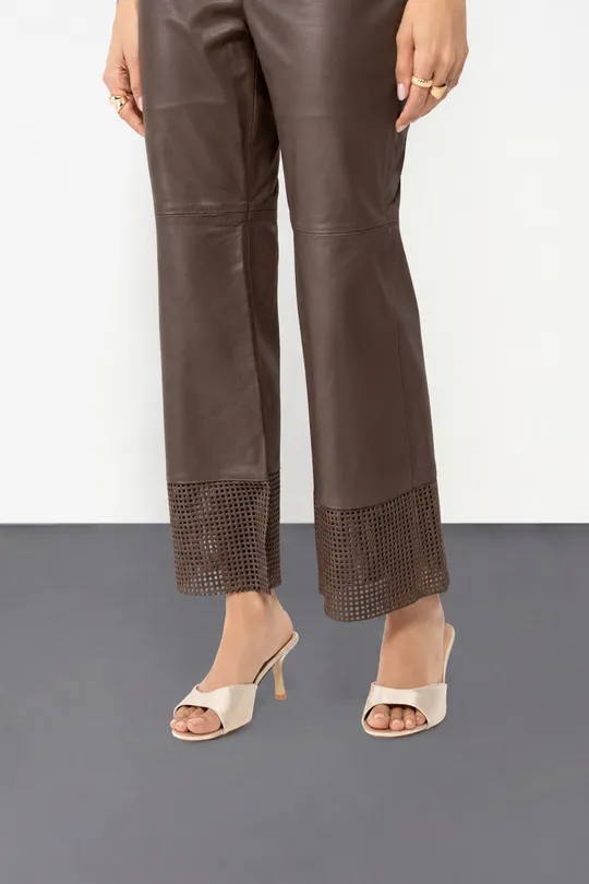 Calça Blaise - Pelica Chocolate Calça Blaise - Pelica Chocolate