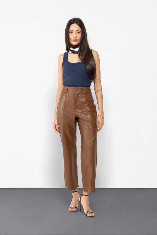 Calça Cris em Couro Pelica Caramelo