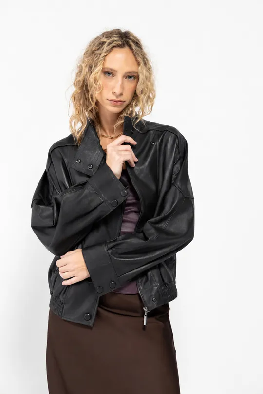 Jaqueta Devon Oversized - Pelica Preta Jaqueta Devon Oversized - Pelica Preta