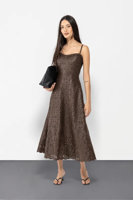 Vestido Roslyn em Renda com Decote em Tranças Pelica Chocolate Vestido Roslyn em Renda com Decote em Tranças Pelica Chocolate