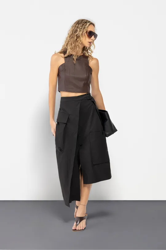 Cropped em Couro Pelica Chocolate
